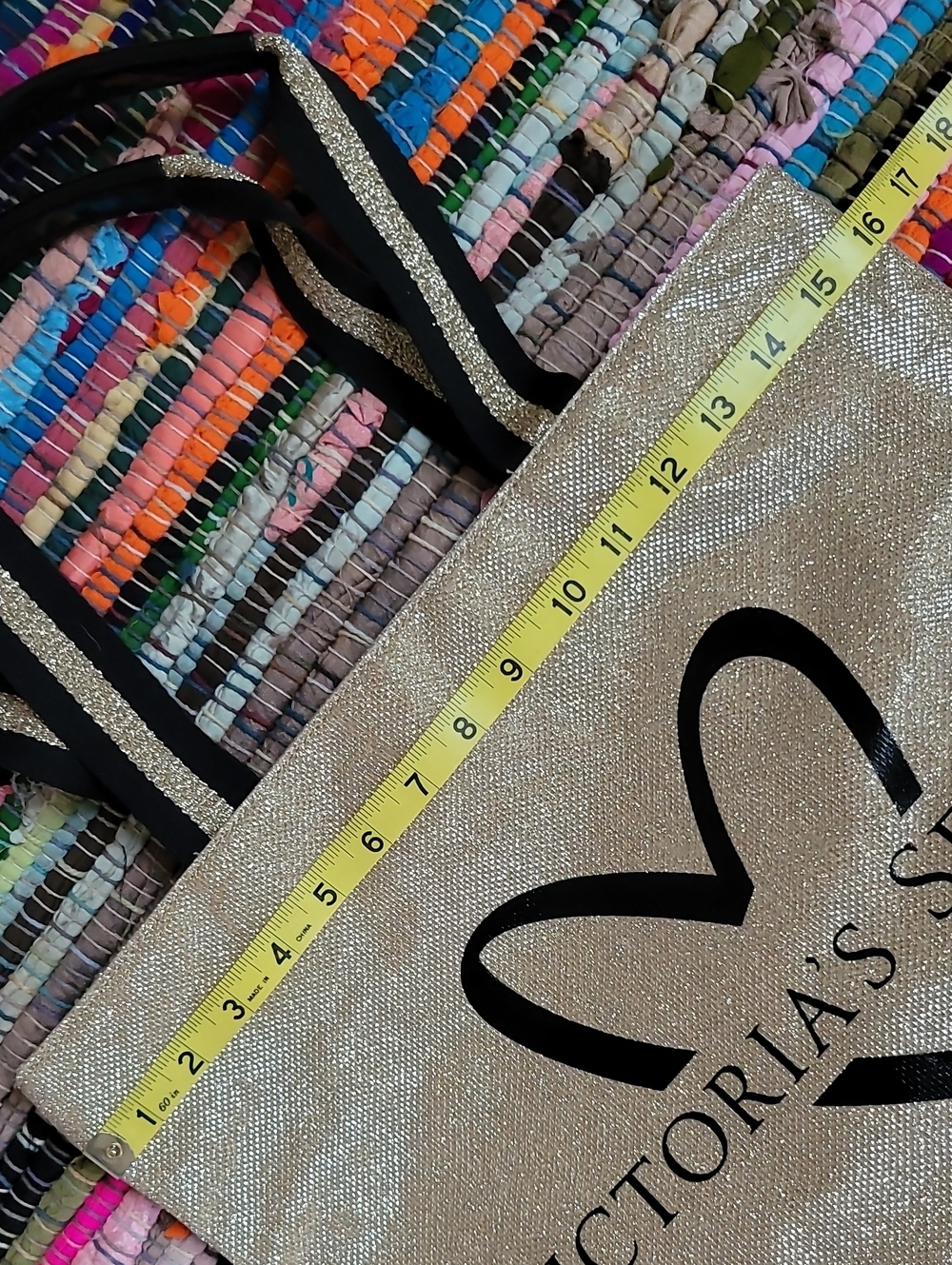 VICTORIA'S SECRET Gold Glitter Fashion Show Limited Edition Tote Bag Casual Chic - Picture 11 of 13